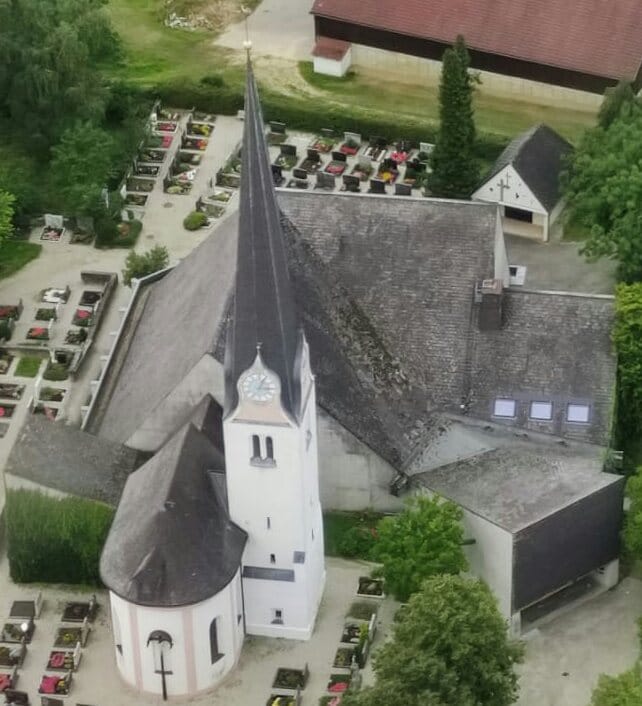 Foto der Pfarrkirche Tandern