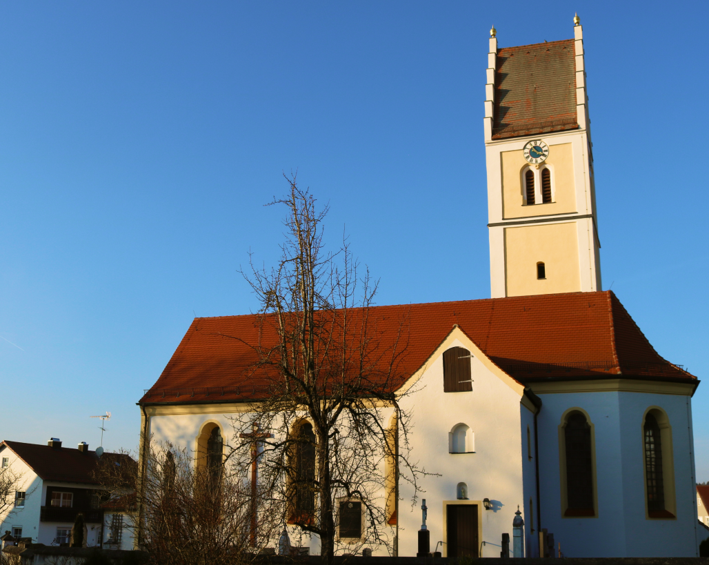 Foto der Pfarrkirche Pipinsried